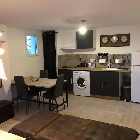 Quartier Pont D'avignon Apartamento *